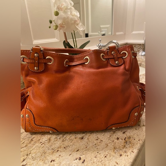 MICHAEL KORS DESIGNER HANDBAG WITH MATCHING WALLET - Picture 2 of 9